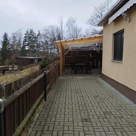 Mueller'S Ferienbungalow "Zur Goeltzschtalbruecke" 그레이즈 외부 사진